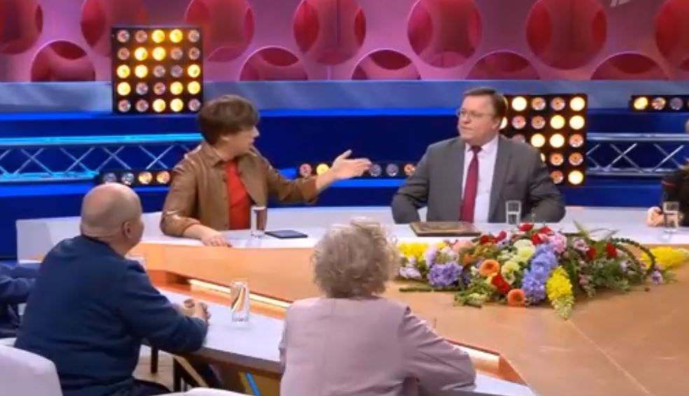 Смотреть Повтор Гороскопа На Первом 26.03 2024